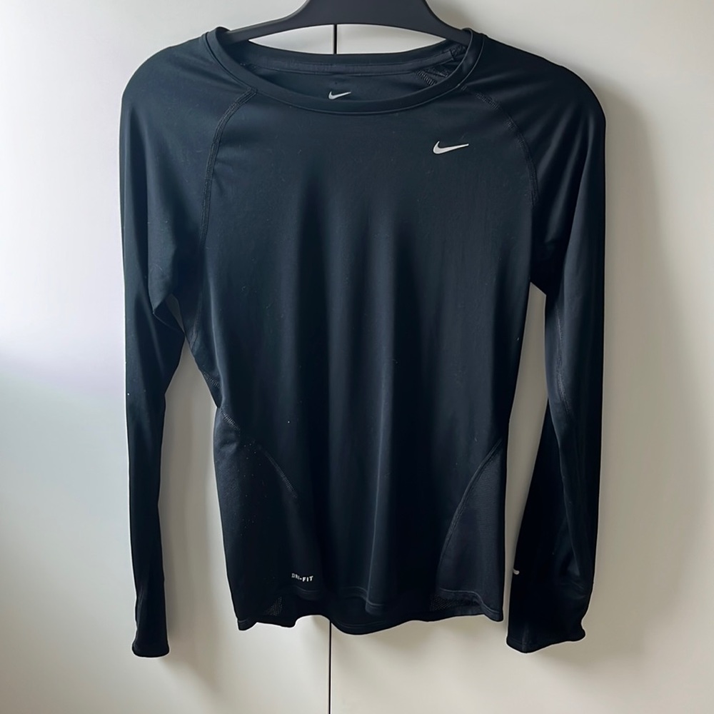 Nike dri-fit running top